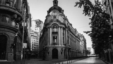 ¡LAS CALLECITAS DE SANTIAGO TIENEN ESE QUE SE YO…VISTE!