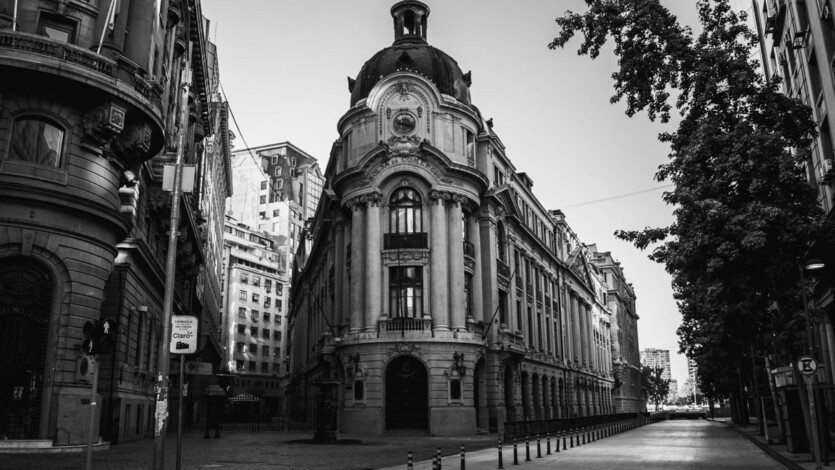 ¡LAS CALLECITAS DE SANTIAGO TIENEN ESE QUE SE YO…VISTE!